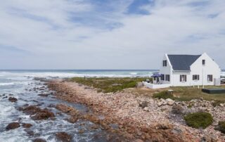 Periwinkel Beach House – Self Catering Accommodation Mossel Bay – Kanon Private Nature Reserve Periwinkel Beach House - Self Catering Accommodation Mossel Bay - Kanon Private Nature Reserve